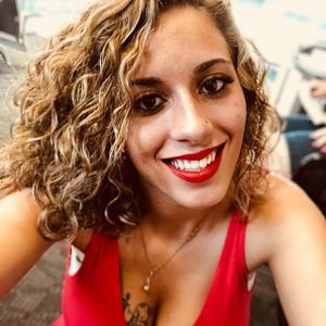 Meet your Posher, Halee